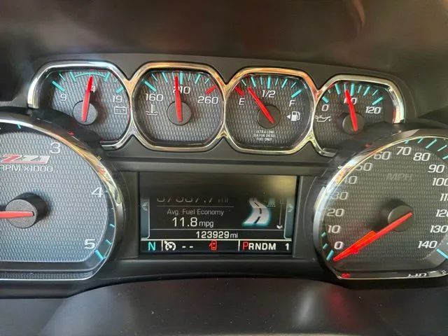 Chevrolet Silverado photo 16