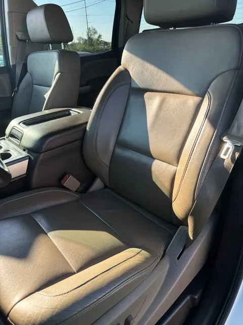 Chevrolet Silverado photo 11