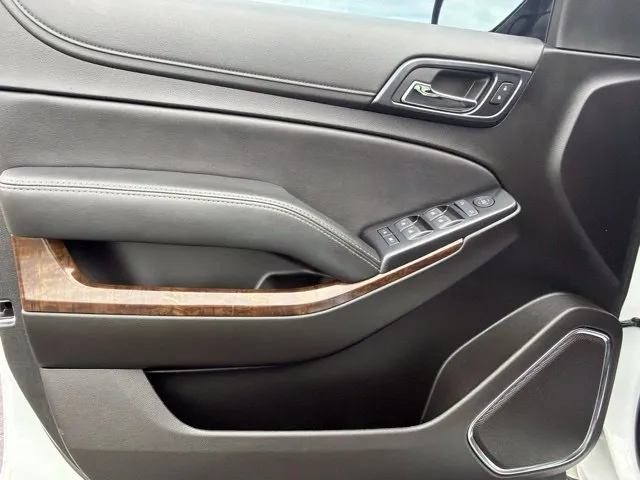 Chevrolet Tahoe photo 11