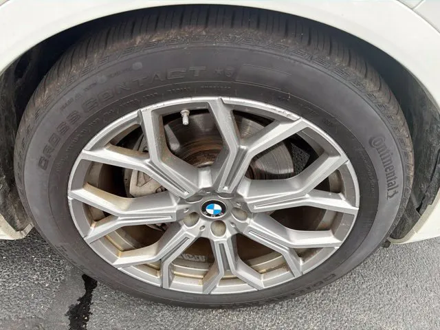 BMW X7 photo 30