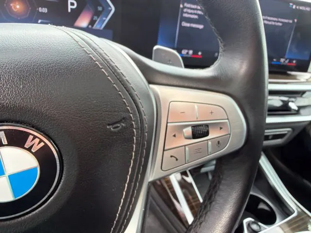 BMW X7 photo 17