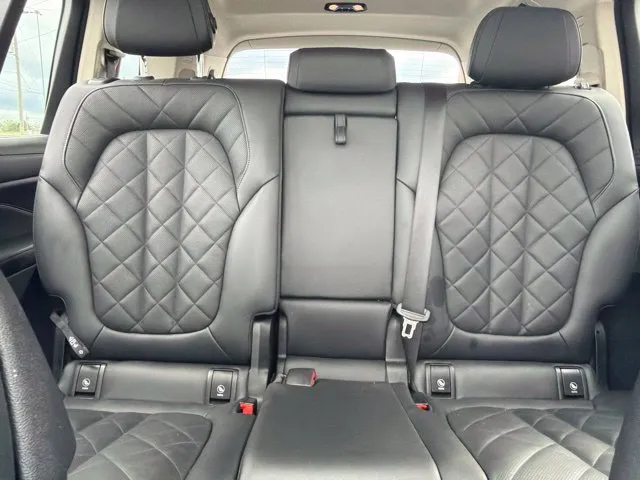 BMW X7 photo 23
