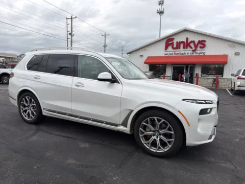 White 2024 BMW X7 xDrive40i for sale in Grove City, OH