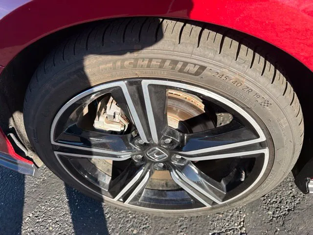 Honda Accord photo 29