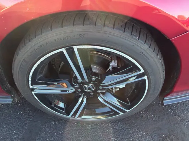 Honda Accord photo 26