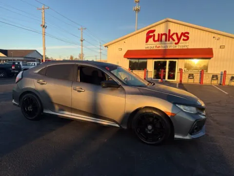 Gray 2018 Honda Civic EX for sale in Grove City, OH