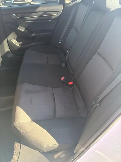 Honda Accord photo 9