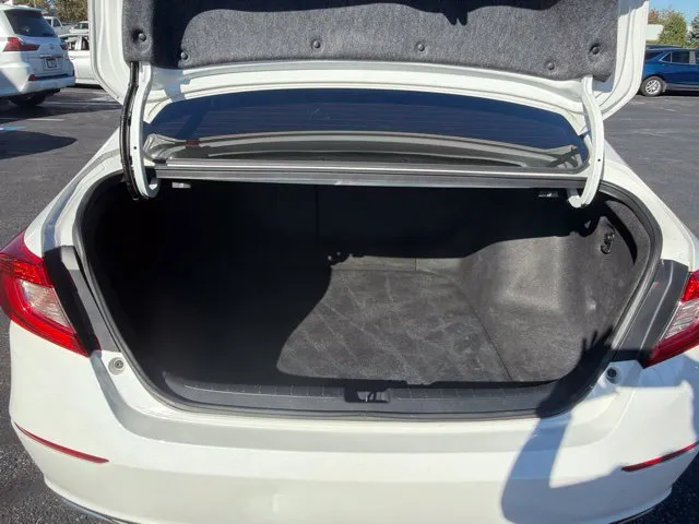 Honda Accord photo 8