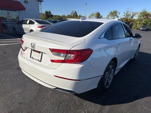 Honda Accord photo 7