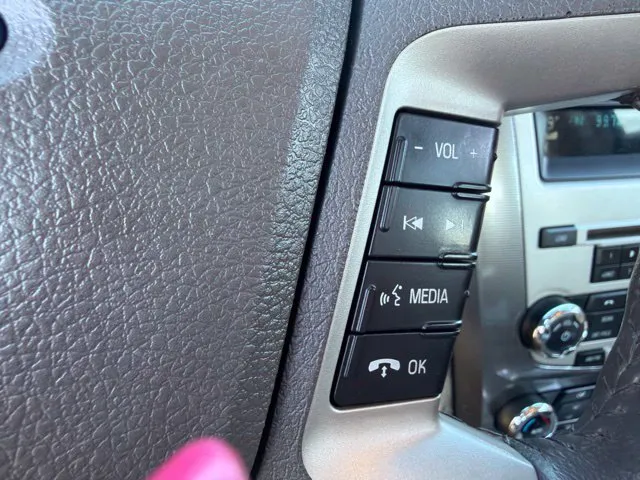Ford Fusion photo 17