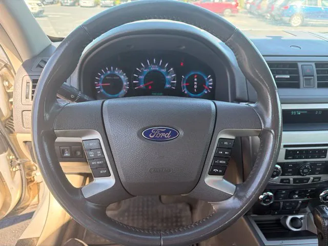 Ford Fusion photo 16