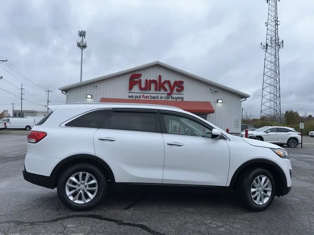 2018 Kia Sorento LX for sale in Grove City, OH