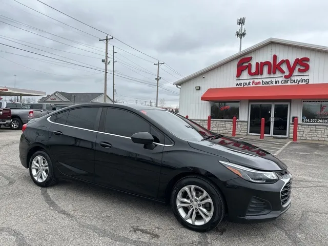 2019 Chevrolet Cruze LT for sale in Grove City, OH