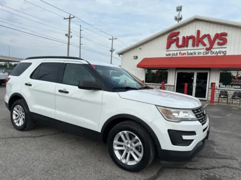 White 2016 Ford Explorer for sale in Grove City, OH