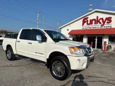 White 2015 Nissan Titan S for sale in Grove City, OH