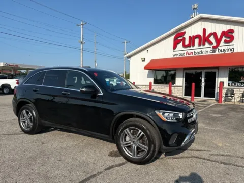 Black 2022 Mercedes-Benz GLC 300 for sale in Grove City, OH