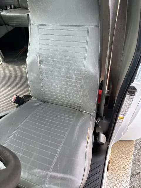 2008 Ford Econoline - Photo 10