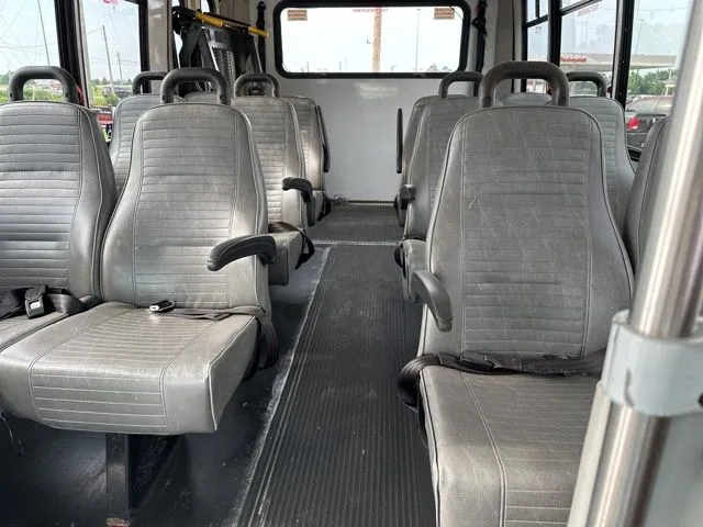 2008 Ford Econoline - Photo 11