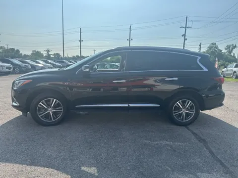 More photos of 2020 INFINITI QX60 LUXE at Funky's Automotive - A division of ETC Auto Group, OH