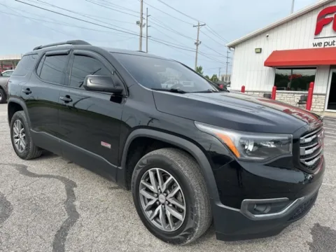 Black 2017 GMC Acadia SLE-2 for sale in Grove City, OH