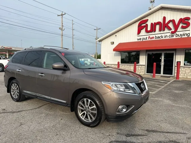 Brown 2013 Nissan Pathfinder SL for sale in Grove City, OH