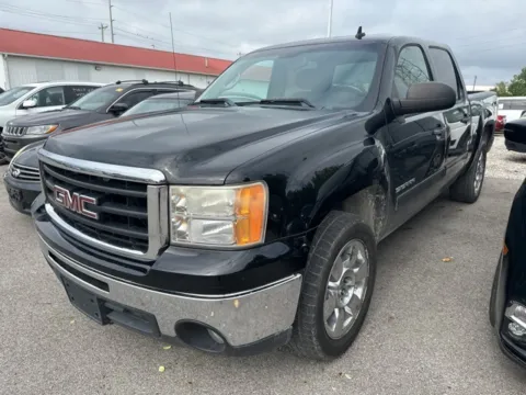 Black 2011 GMC Sierra 1500 SLE for sale in Grove City, OH