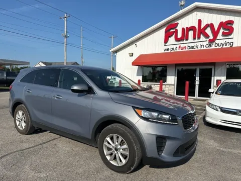 Silver 2020 Kia Sorento LX for sale in Grove City, OH