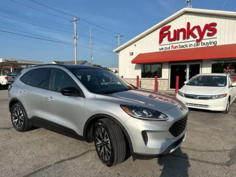 Silver 2020 Ford Escape SE Sport Hybrid for sale in Grove City, OH