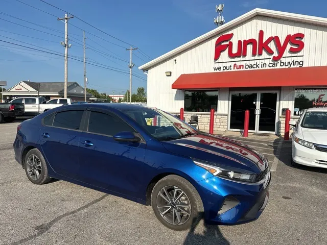 Blue 2022 Kia Forte LXS for sale in Grove City, OH