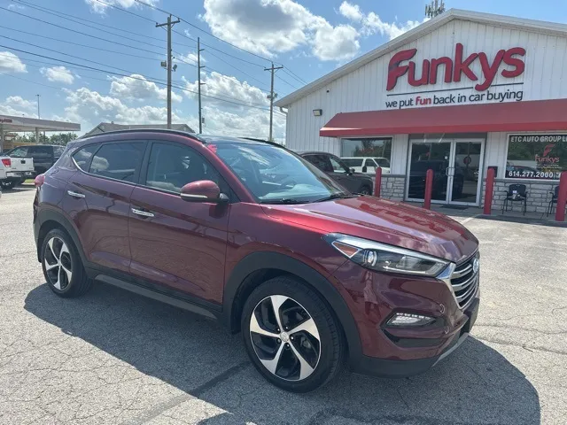 Red 2016 Hyundai Tucson Limited for sale in Grove City, OH