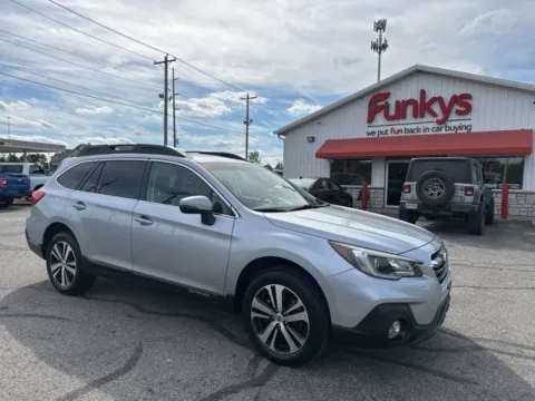 Silver 2018 Subaru Outback 2.5i for sale in Grove City, OH