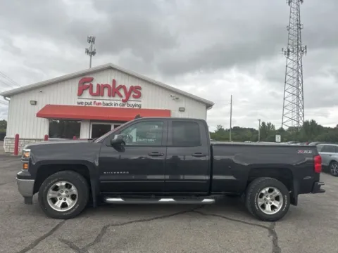 Gray 2015 Chevrolet Silverado 1500 LT for sale in Grove City, OH
