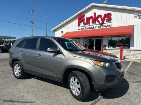 Silver 2011 Kia Sorento LX for sale in Grove City, OH