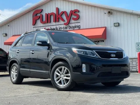 Black 2014 Kia Sorento LX for sale in Grove City, OH