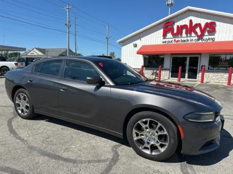 Gray 2015 Dodge Charger SXT for sale in Grove City, OH