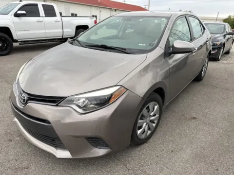 Brown 2015 Toyota Corolla LE for sale in Grove City, OH