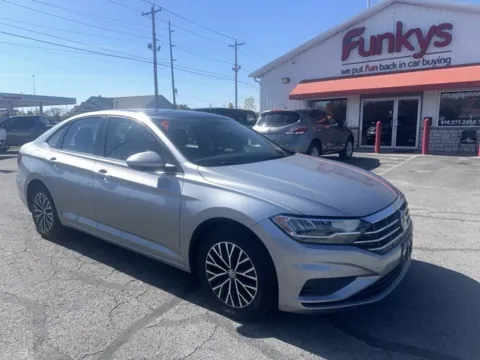 Silver 2019 Volkswagen Jetta 1.4T SE for sale in Grove City, OH