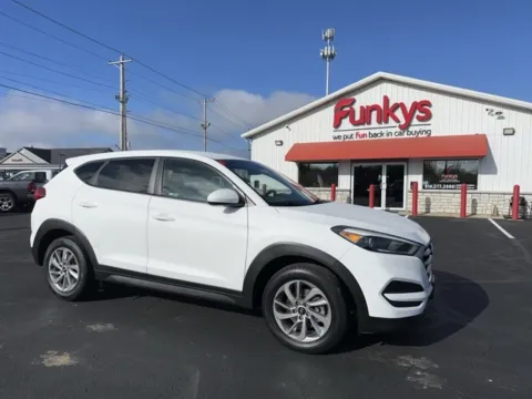 White 2018 Hyundai Tucson SE for sale in Grove City, OH