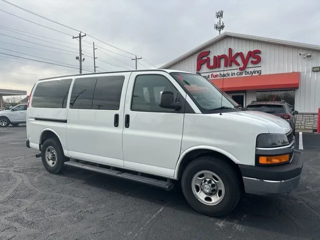 2016 Chevrolet Express Passenger LS