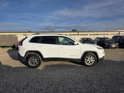 More photos of 2015 Jeep Cherokee Latitude at Driven, ID