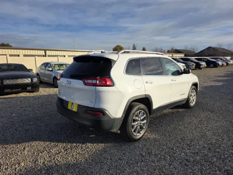 More photos of 2015 Jeep Cherokee Latitude at Driven, ID