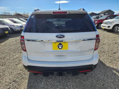 More photos of 2015 Ford Explorer at Driven, ID