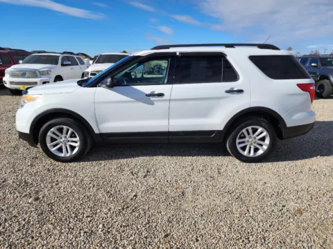 More photos of 2015 Ford Explorer at Driven, ID