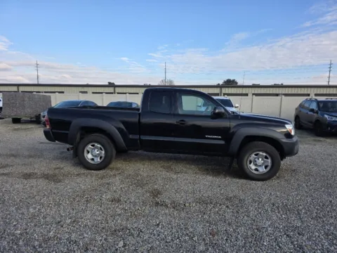 More photos of 2014 Toyota Tacoma at Driven, ID