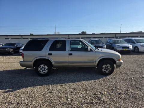 More photos of 2003 Chevrolet Blazer LS at Driven, ID