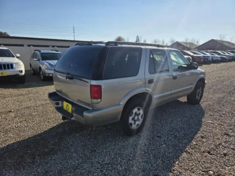 More photos of 2003 Chevrolet Blazer LS at Driven, ID