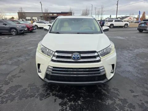 Photos of 2019 Toyota Highlander Hybrid Limited for sale in Boise, ID at Driven
