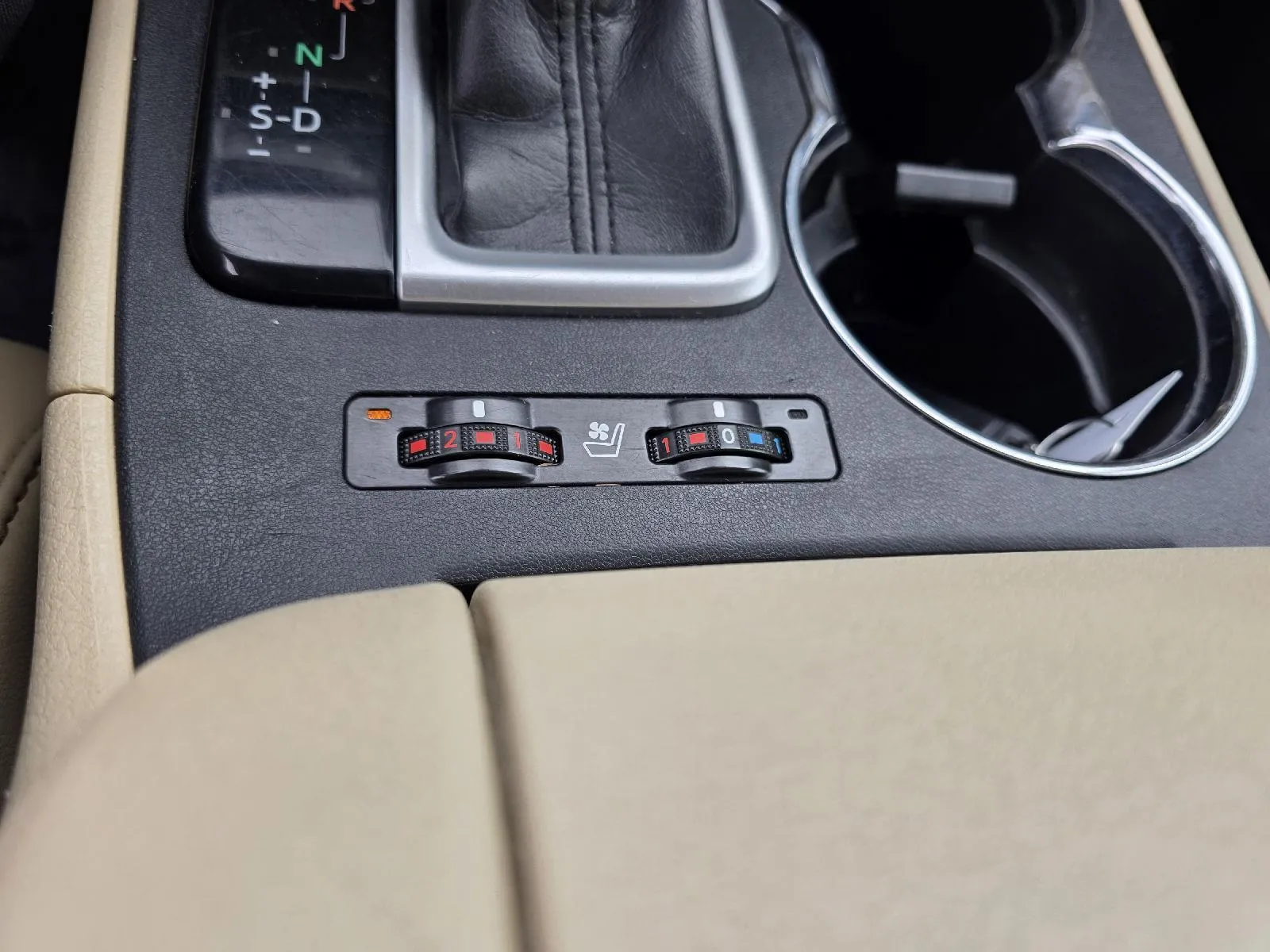 2019 Toyota Highlander Limited - Photo 29