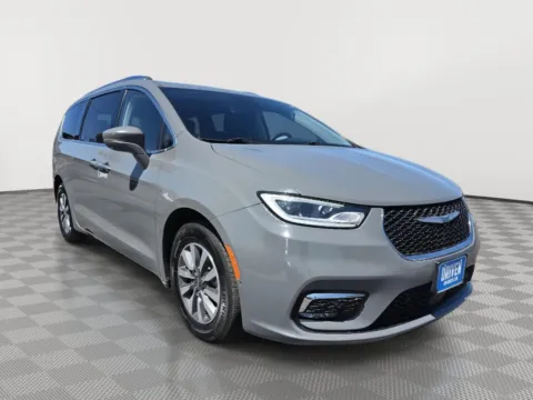 Another view of 2021 Chrysler Pacifica Hybrid Touring L for sale in Boise, ID at Driven
