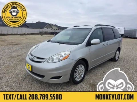 Silver 2008 Toyota Sienna XLE for sale in Boise, ID